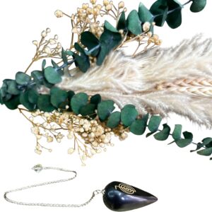 Pendulo bellota CHO KU REÍ